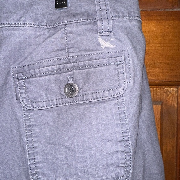 Eddie Bauer Women’s Cargo Capri Pants | Size 7 | 
Blue-Gray Utility Style - Picture 6 of 8